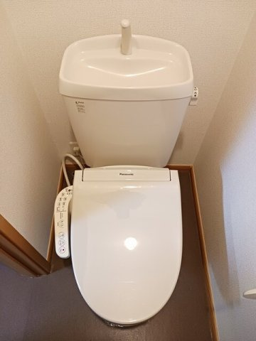 クリスタルコートＡのトイレ