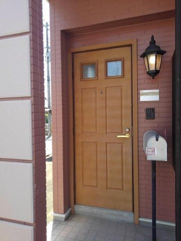 パールメゾン弐番館の玄関