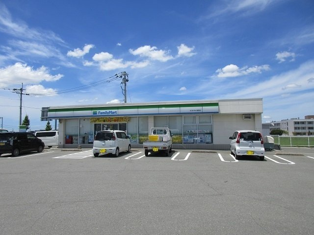 ハナミズキＡの周辺|ファミリーマートいちょう通り店まで480m