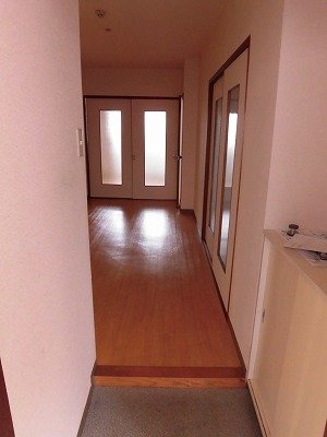 ニューシティ司の玄関