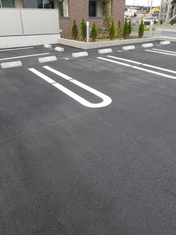 アプリコットＢの駐車場