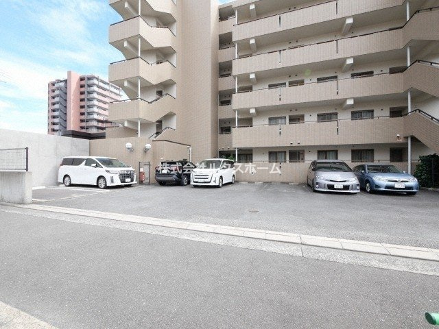 セレッソの駐車場