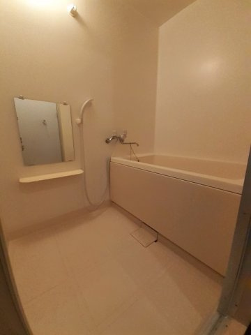 ヒルズ長島Ｃの浴室