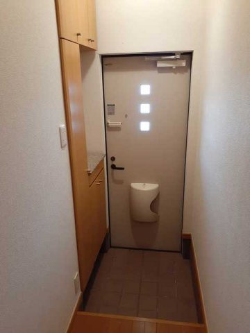 サンシャインヒルズＡの玄関