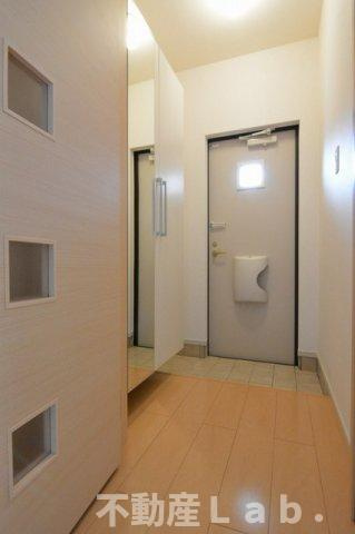 ヌーベル・カーサⅡの玄関