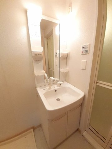 オペルビューＭＪの洗面所