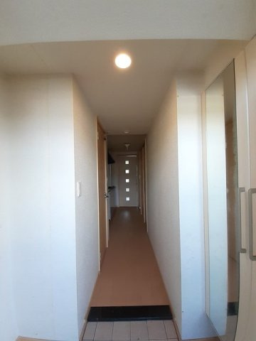 オペルビューＭＪの玄関