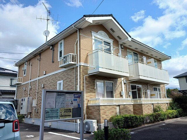 セレナ・カーサＡの外観