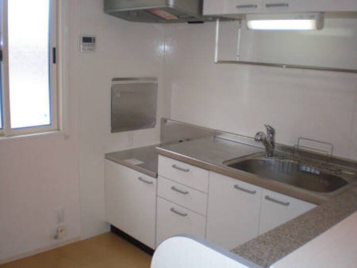 リビングタウン福　B棟のキッチン