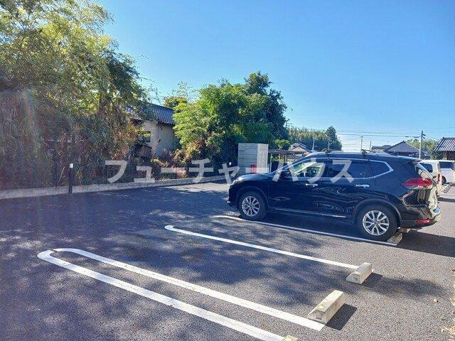 ベル・ソレイユⅡの駐車場