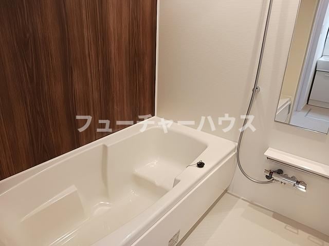 ロイヤル　オークの浴室