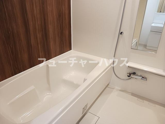 ロイヤル　オークの浴室