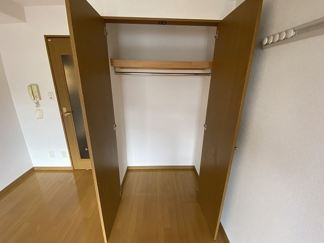 竹下駅前ENハイツの収納