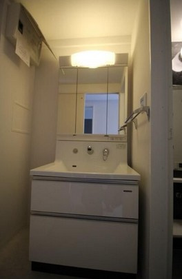 【独立洗面台】