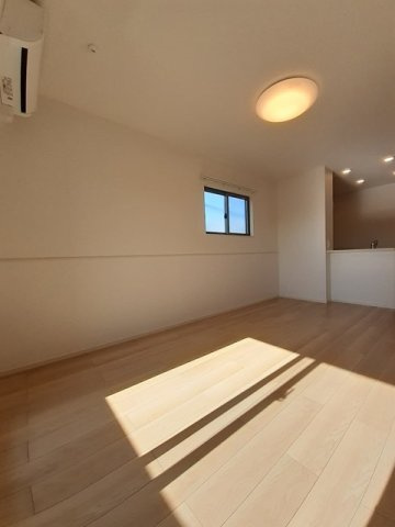 ＡｈｅａｄＢｅａｃｈＺｅｎ　Ａの居間・リビング
