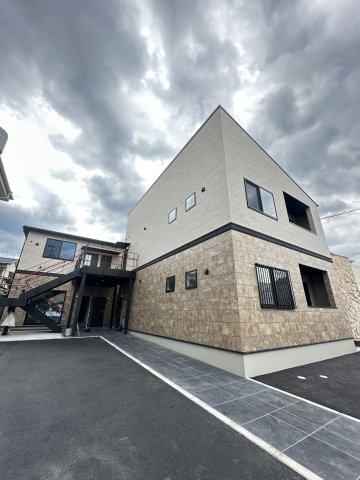 TASHIMA R TERRACE