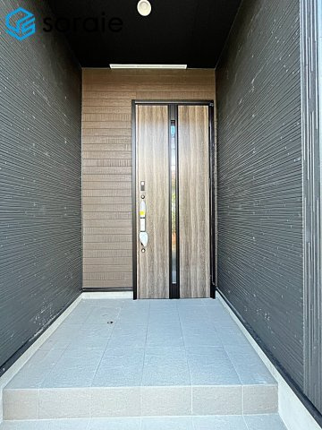 川越市霞ケ関北14期全1棟　新築戸建　グラファーレの玄関|2026.8.21撮影