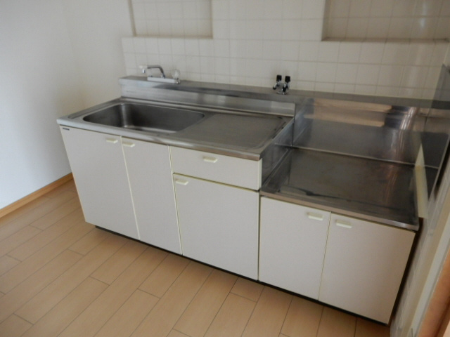 小野市王子町の賃貸マンションのキッチン