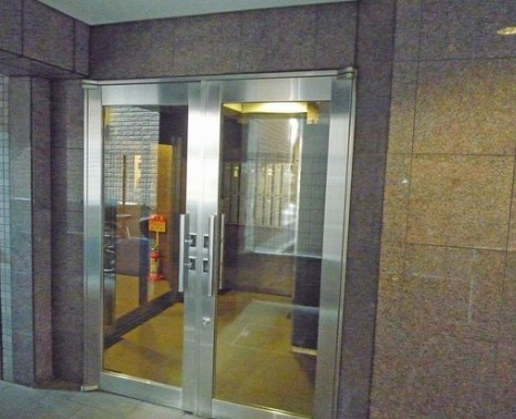 プレール大塚北のエントランス