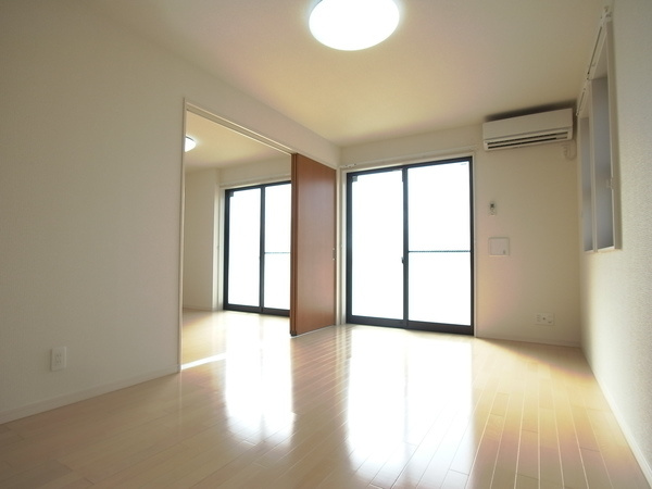 リブリ・クレラーレの居間・リビング