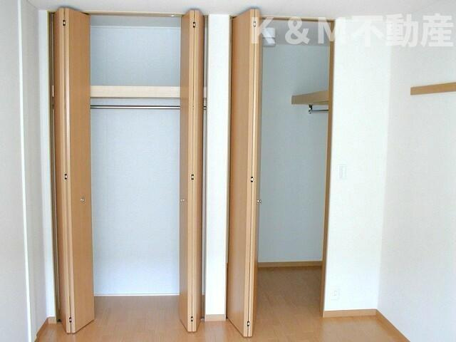 グリーンルーフの収納|小物を収納するのに便利です