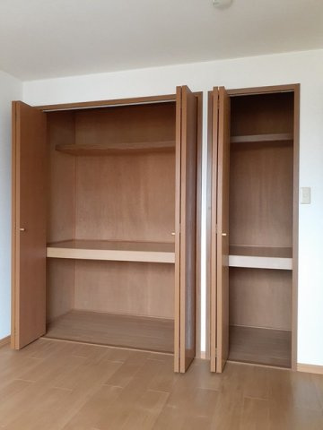 ファミールＨＡＫＵＨＯＵ　Ａの収納