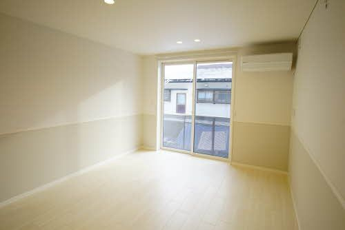 シャーメゾン ドレッセの居間・リビング