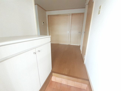 【玄関】 | エルドミール | 落ち着いた玄関です
