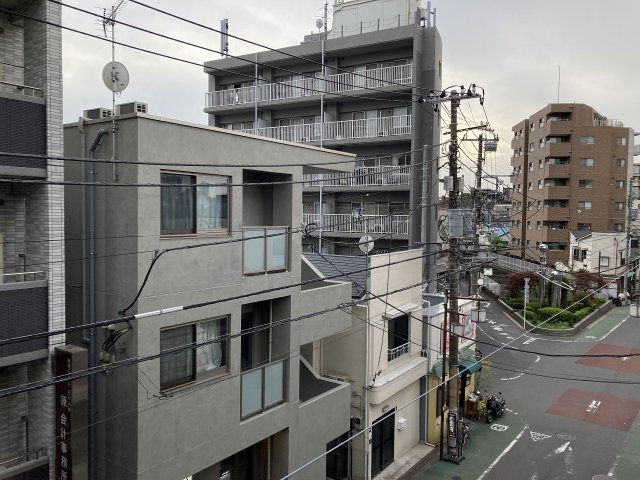 センネンビルの展望