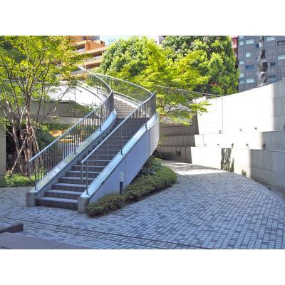 紀尾井町ガーデンタワーの周辺