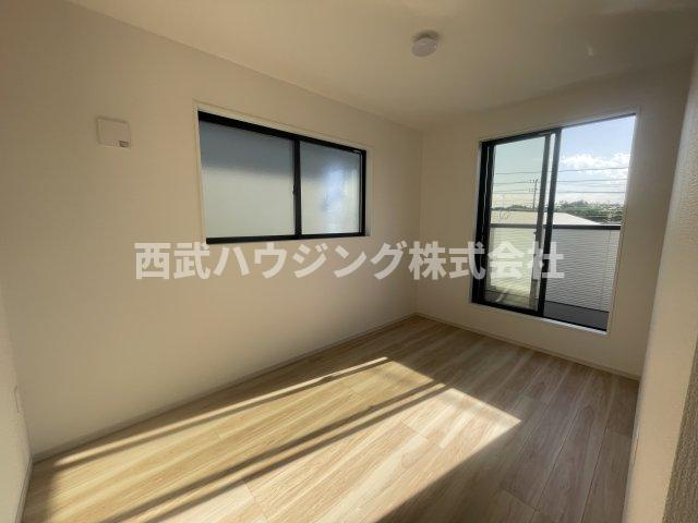 【仲介手数料無料】所沢市南住吉１期全２棟１号棟　所沢市の新築なら西武ハウジングの洋室
