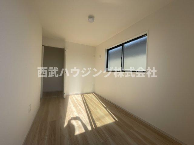 【仲介手数料無料】所沢市南住吉１期全２棟１号棟　所沢市の新築なら西武ハウジングの洋室