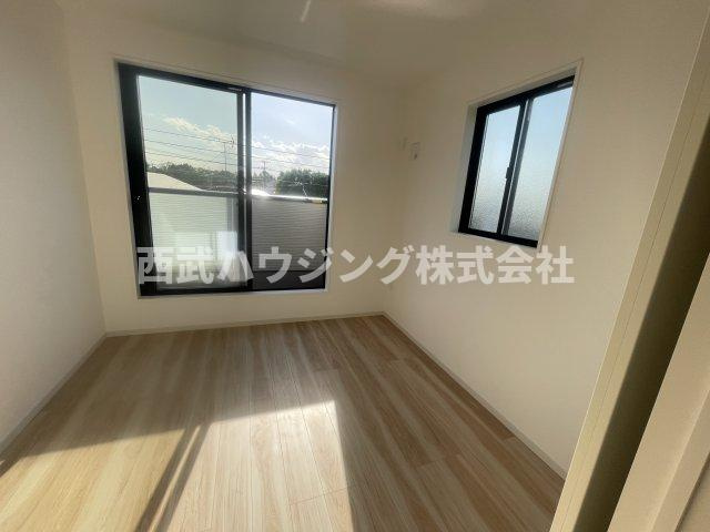 【仲介手数料無料】所沢市南住吉１期全２棟１号棟　所沢市の新築なら西武ハウジングの洋室
