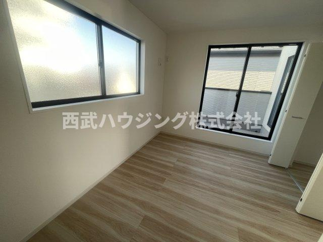 【仲介手数料無料】所沢市南住吉１期全２棟１号棟　所沢市の新築なら西武ハウジングの洋室