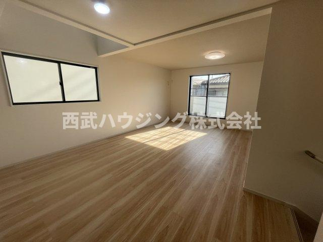【仲介手数料無料】所沢市南住吉１期全２棟１号棟　所沢市の新築なら西武ハウジングの居間・リビング