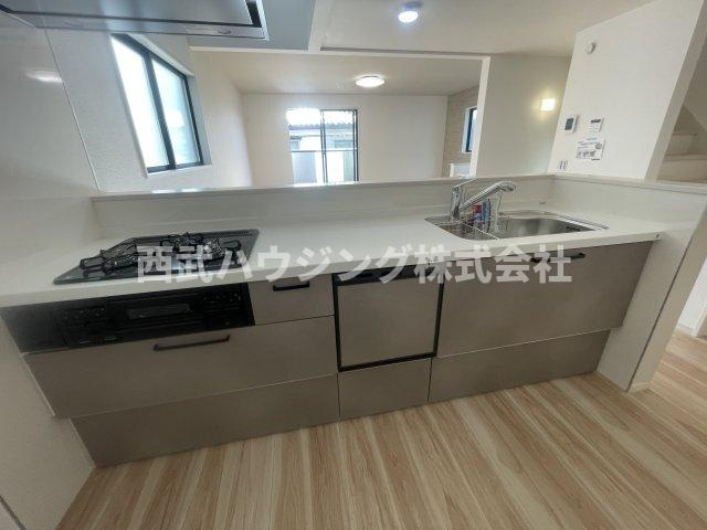 【仲介手数料無料】所沢市南住吉１期全２棟１号棟　所沢市の新築なら西武ハウジングのキッチン