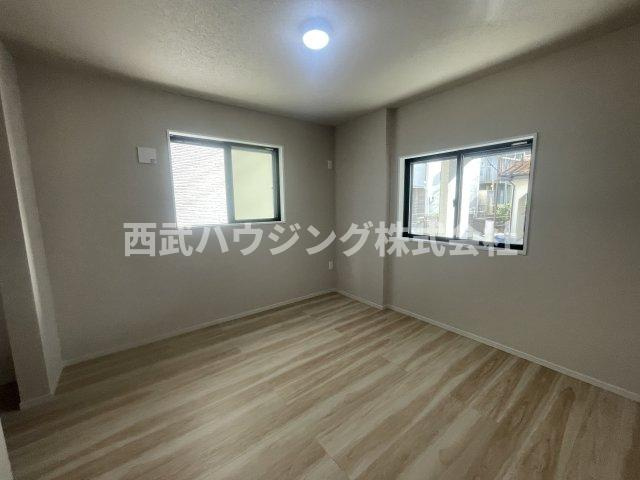 【仲介手数料無料】所沢市南住吉１期全２棟１号棟　所沢市の新築なら西武ハウジングの洋室