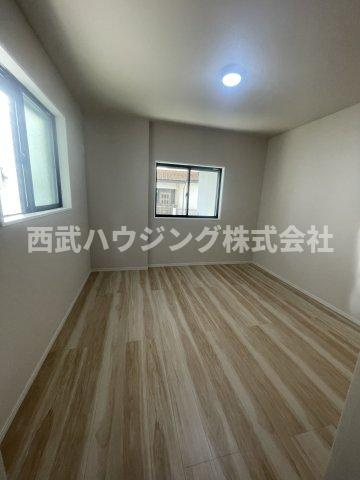 【仲介手数料無料】所沢市南住吉１期全２棟１号棟　所沢市の新築なら西武ハウジングの洋室