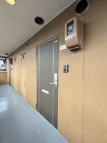 パークサイドしみずの玄関|イメージ203号室の写真