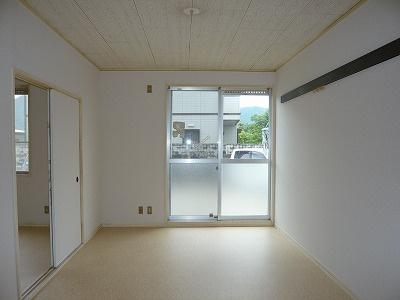 【洋室】 | ドミール千草