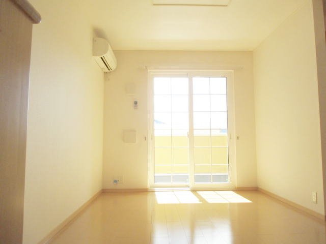 グランド　ソレイユ　Ａの居間・リビング