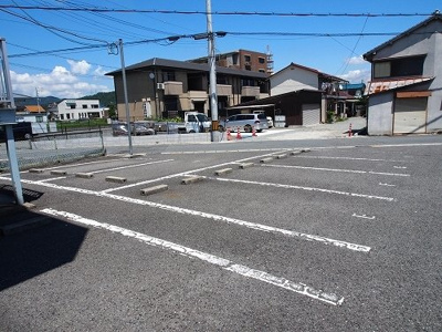 【駐車場】 | オアシスヤマナ | カースペースがあります