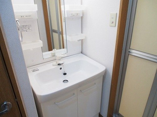 【洗面所】 | サンファミール西庄 | コンパクトで使いやすい洗面所