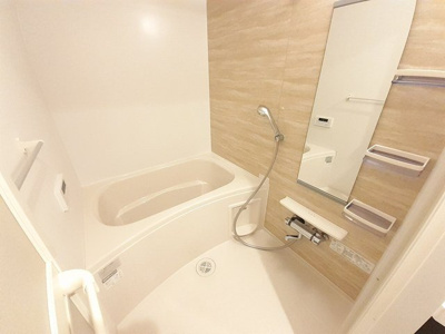 【浴室】 | Ａｍｅｎｉｔｙ　Ｗｅｓｔ | きれいなお風呂です