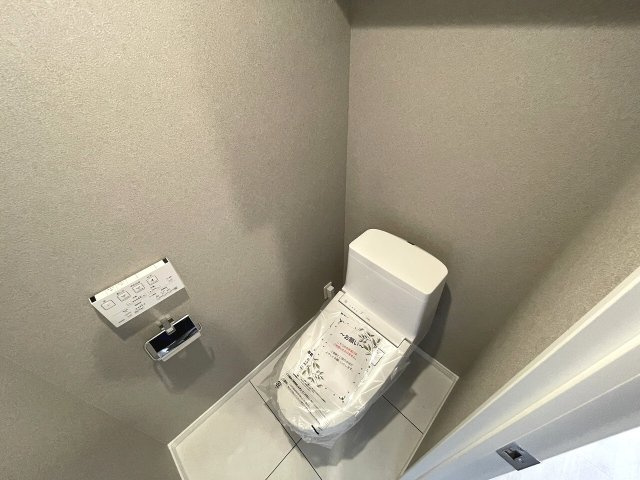 【トイレ】 | プラゼール練馬高野台　（成増店） | 温水洗浄便座一体型トイレ新規交換済。
