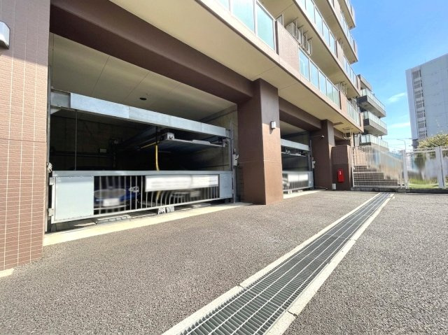 【駐車場】 | プラゼール練馬高野台　（成増店） | 月額15000円～19000円（空き状況は要確認）
