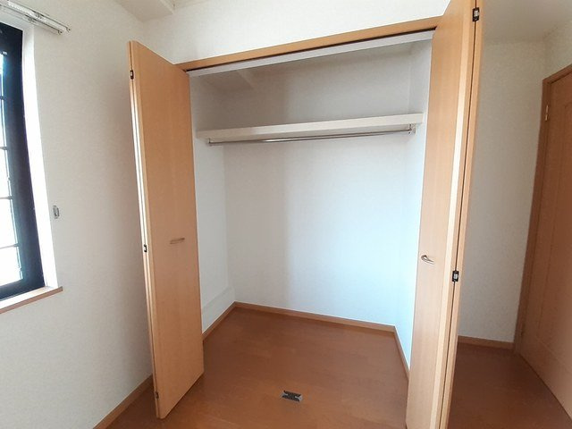 プチ　シャトーＤの収納