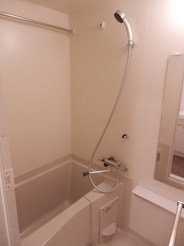 ユリカロゼAZ上板橋の浴室