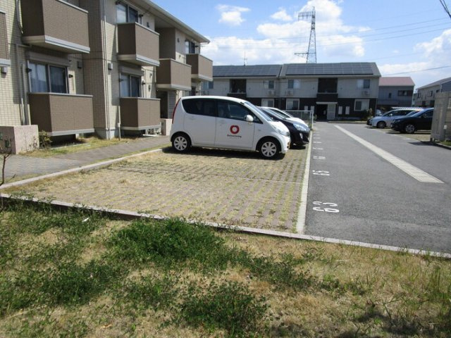 ランプロンの駐車場|駐車場があります