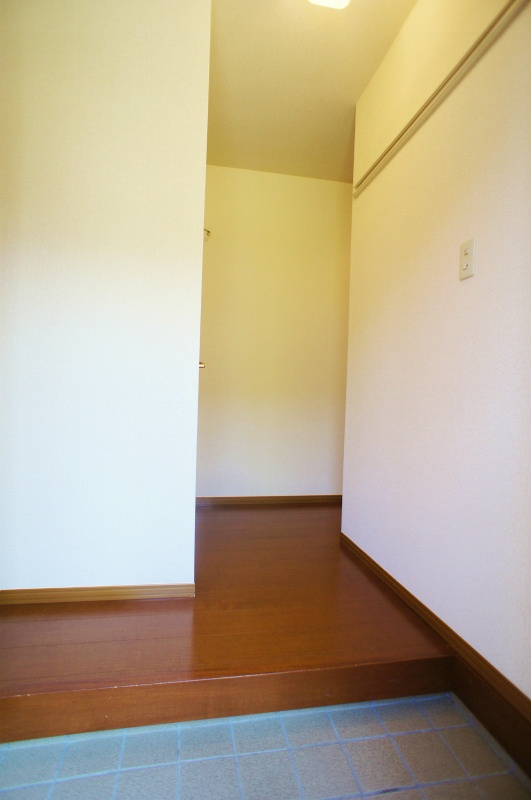 リビングタウン小森野参番館　A棟の玄関|ゆったりとした玄関です